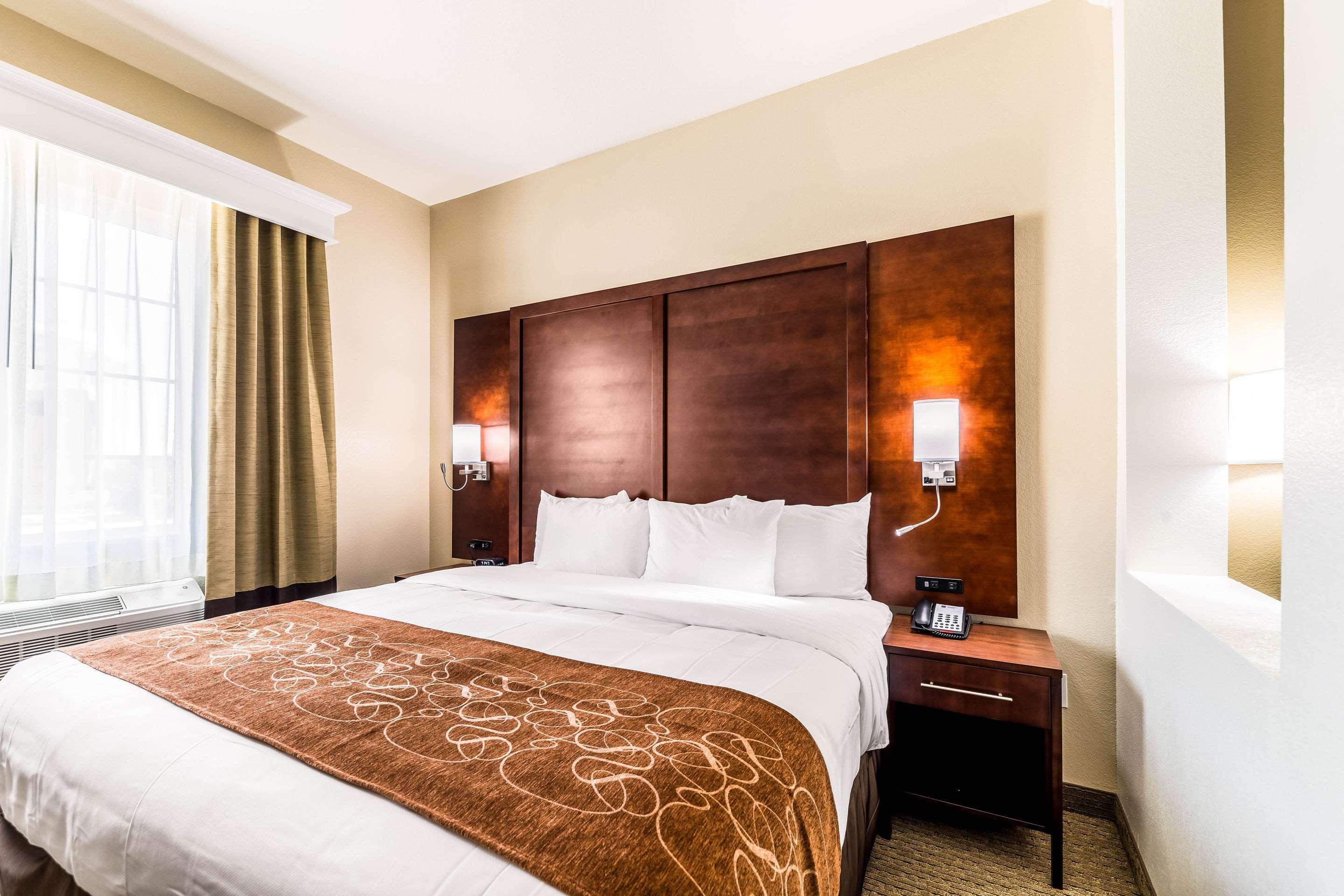 Comfort Suites Grand Prairie - Arlington North Екстериор снимка
