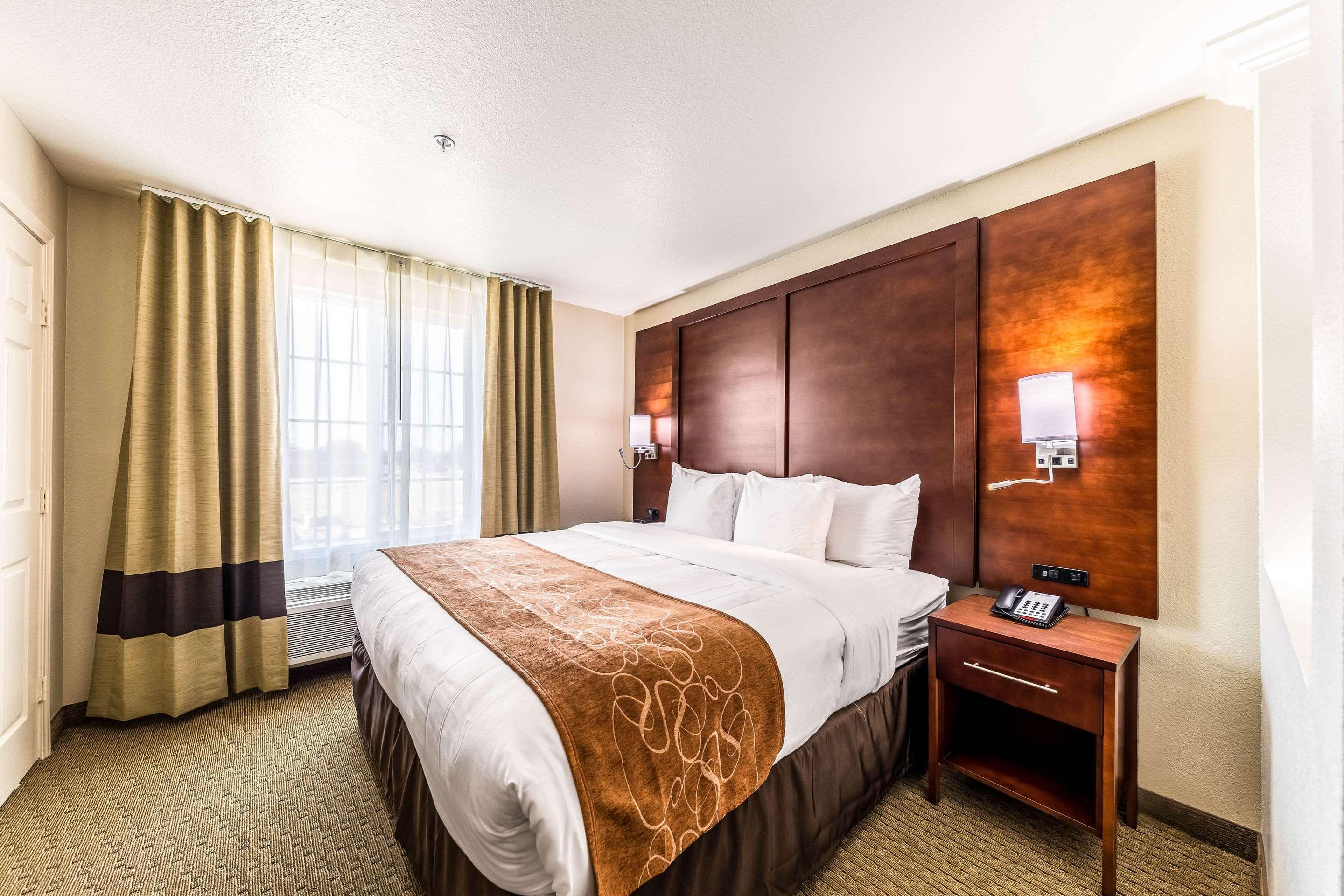 Comfort Suites Grand Prairie - Arlington North Екстериор снимка