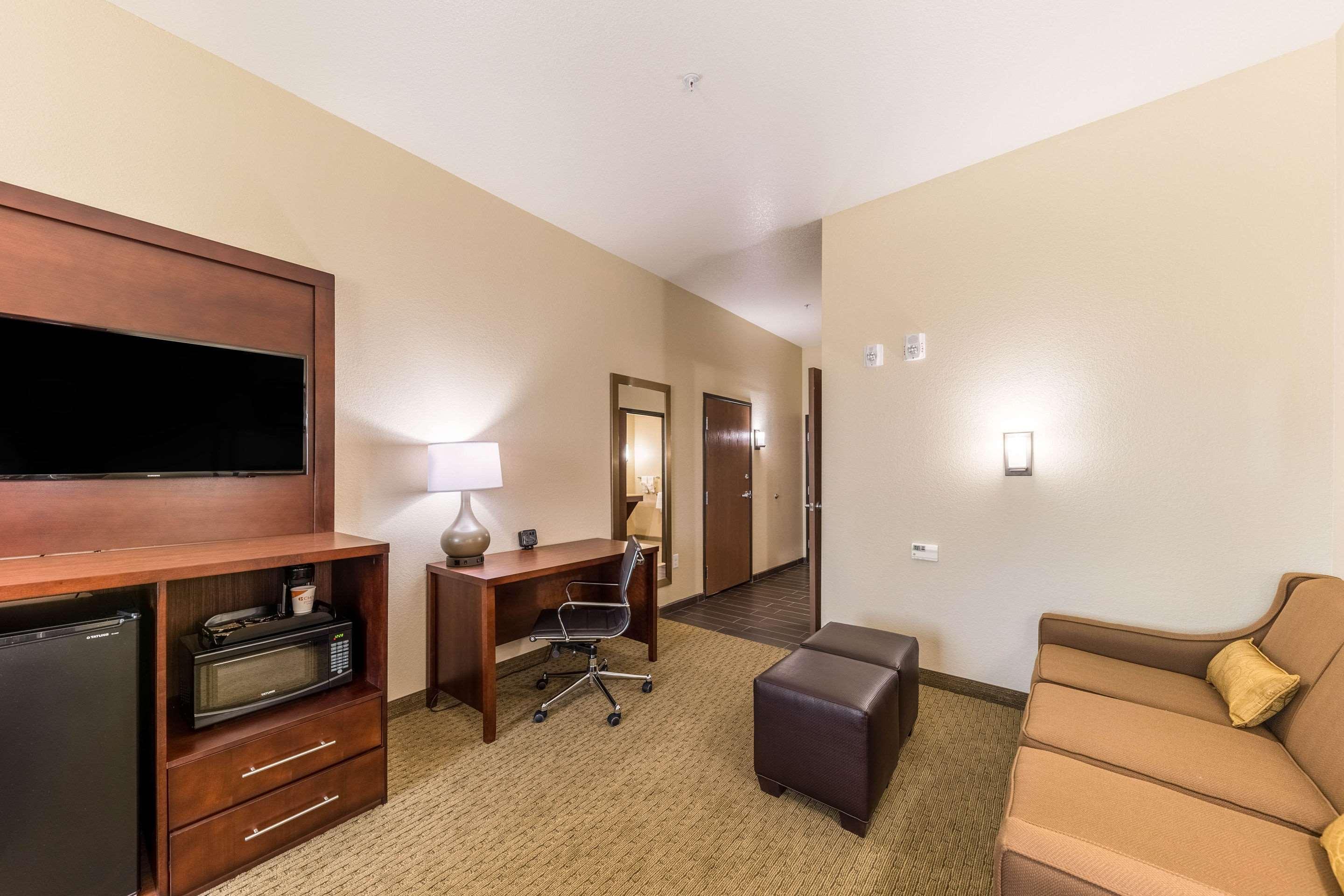 Comfort Suites Grand Prairie - Arlington North Екстериор снимка