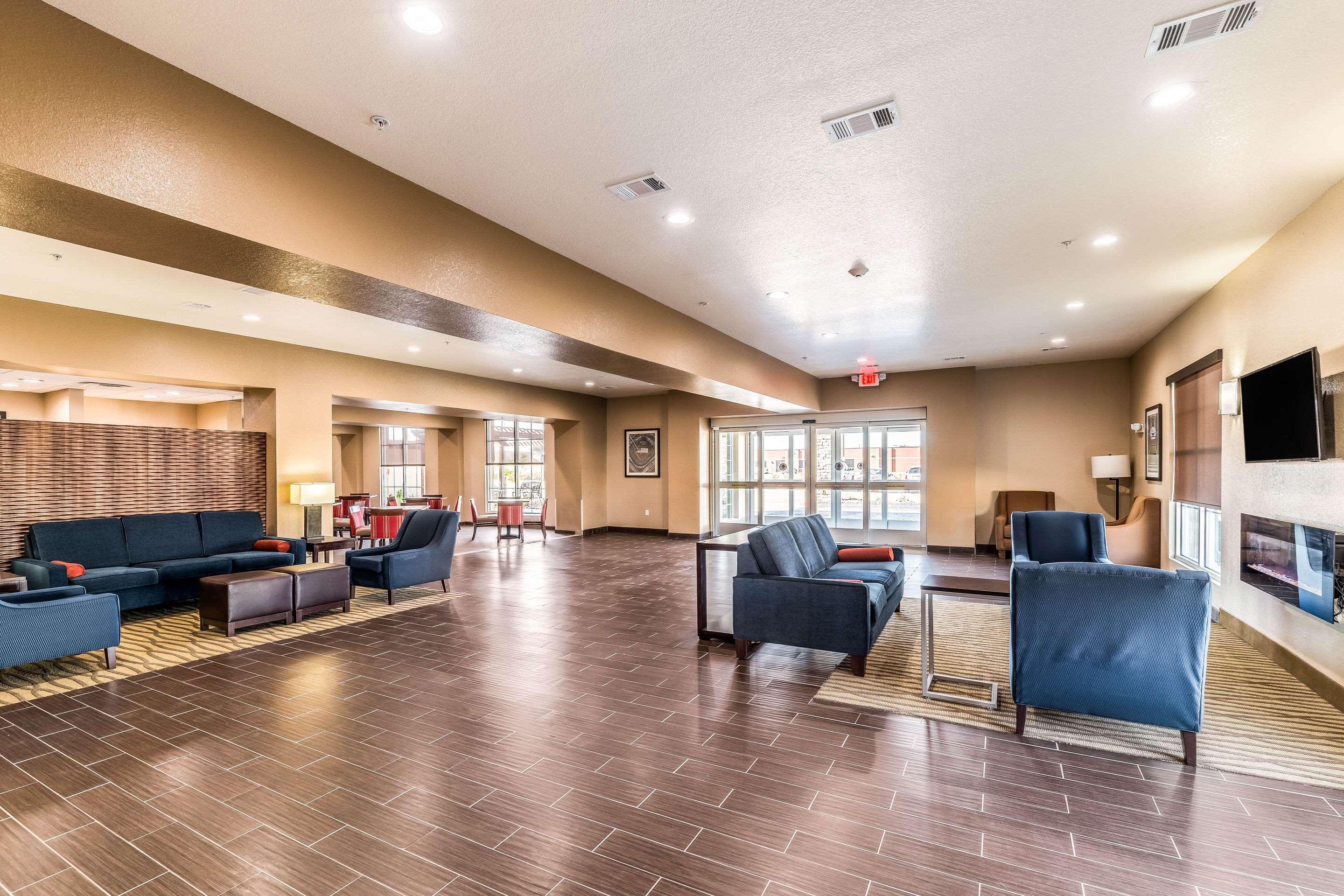 Comfort Suites Grand Prairie - Arlington North Екстериор снимка